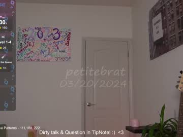 webcam girl petitebrat live cam image #6643528