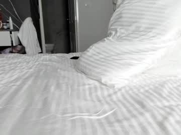 webcam girl asiangirlandwhiteguy live cam image #5547318
