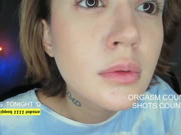 webcam girl lonelly_lolly98 live cam image #5382011