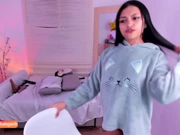 webcam girl sweet_littleee live cam image #5360940