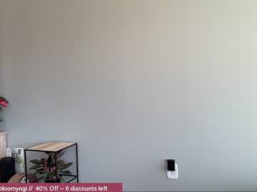 webcam girl bloomyogi live cam image #2264600