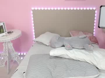 webcam girl little_effy18 live cam image #1352488