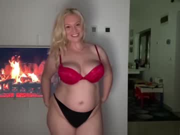 webcam girl kiradivine live cam image #4297852