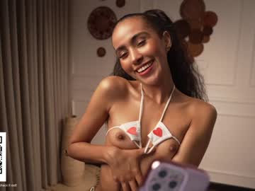 webcam girl amnie_ live cam image #4984809