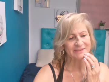 webcam girl scarlethoot_ live cam image #6356385