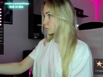 webcam girl xxxhoneyxx live cam image #4438172