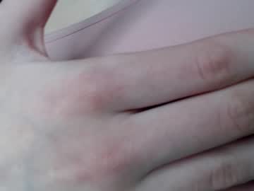 webcam girl lilliasweety live cam image #1779774