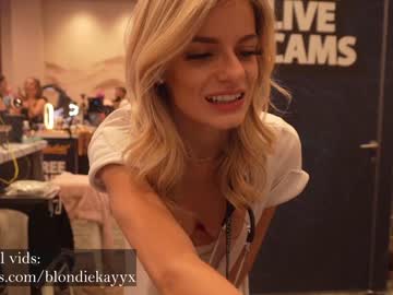 webcam girl blondiekayy live cam image #3497439