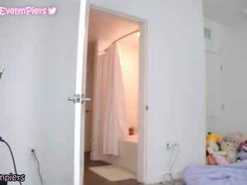 webcam girl evelynpiers live cam image #1728049