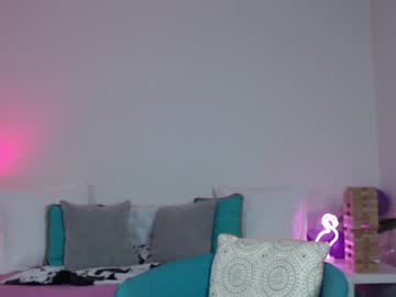 webcam girl holihurricane live cam image #212605