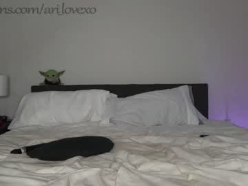 webcam couple ari_lovexo live cam image #4071711