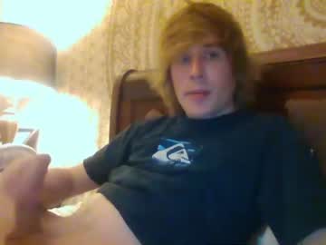 webcam man blondesurfer1994200 live cam image #958819