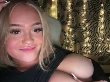 webcam girl ari_02 live cam image #5289171