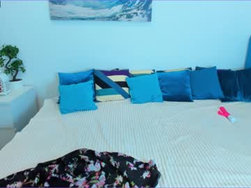 webcam girl liloneforyou live cam image #5932468