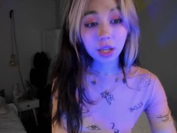 webcam girl y_u_m_i_k_a live cam image #3308447