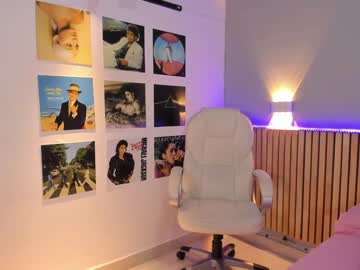 webcam girl little_effy18 live cam image #6305873