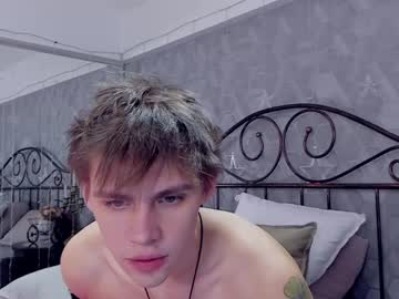 webcam man aristarkh_ live cam image #6334111