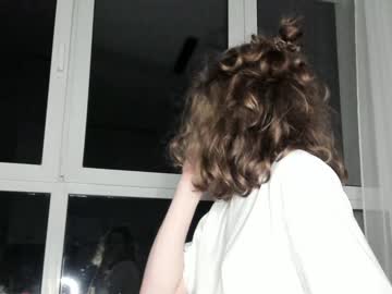 webcam girl mxxnsxsul live cam image #2465413