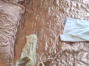 webcam girl littlegreekflower live cam image #6239868