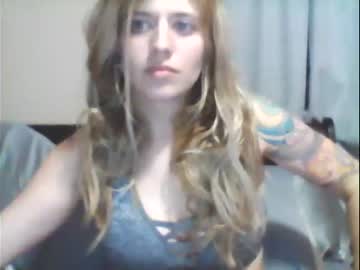 webcam girl zaraluannmiki live cam image #1857546