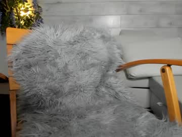 webcam girl dulceyjohn live cam image #4382409