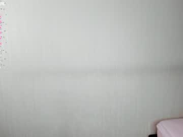 webcam girl leiya_li live cam image #3685482