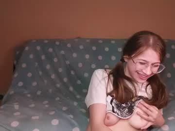 webcam girl mekyy_no_neko live cam image #2163805