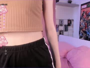 webcam girl alliesmiths live cam image #2404119