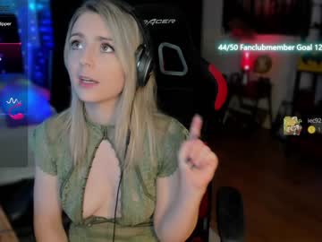 webcam girl kimilee22 live cam image #5219376