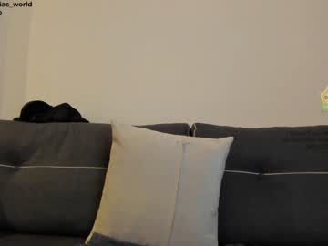 webcam girl victorias_world live cam image #3101663