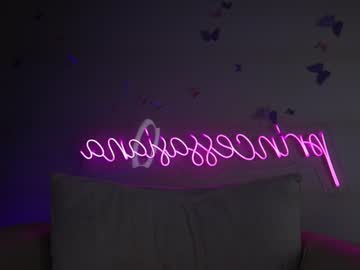 webcam girl princessasiana live cam image #2757383