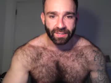 webcam man shaggytopple live cam image #3675438