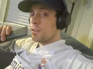 webcam man datdudewhomakesu live cam image #1240428