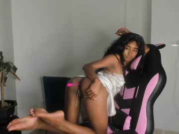 webcam girl naeily_evans live cam image #5475139