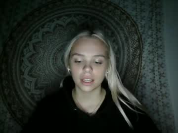 webcam girl cindyloulou1 live cam image #5961876