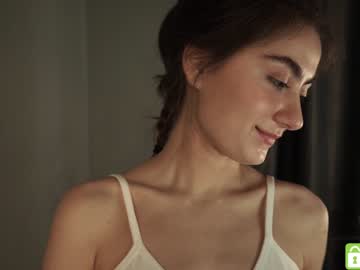 webcam girl tessarosse_ live cam image #4387763