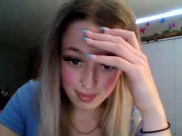 webcam girl carlydrake live cam image #1886021