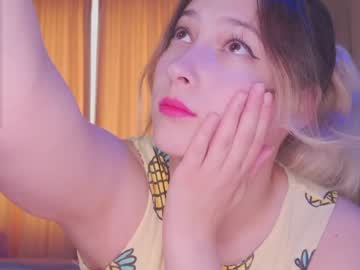 webcam girl aveksmr live cam image #2497620