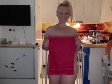 webcam girl kiradivine live cam image #4161495