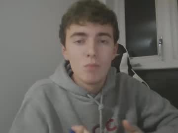 webcam man luciancrowe live cam image #7079495