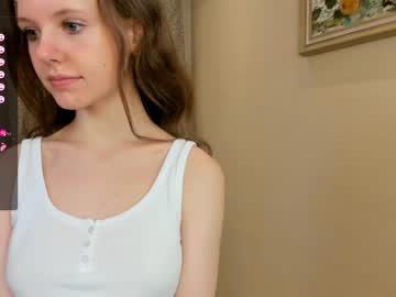 webcam girl maryrogersa live cam image #5172982