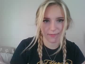 webcam girl dumb_blonde69 live cam image #4834858