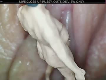 webcam girl adulting live cam image #1033027