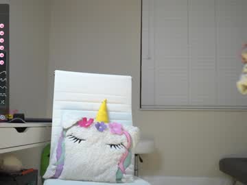 webcam girl ashley_benson1 live cam image #5762389
