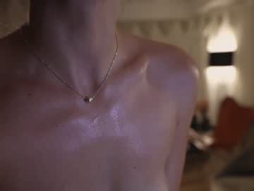 webcam girl tifalock_ live cam image #4277399