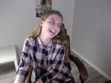 webcam girl lana_heisstt live cam image #674822
