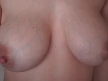 webcam girl smiling_princess live cam image #4128395