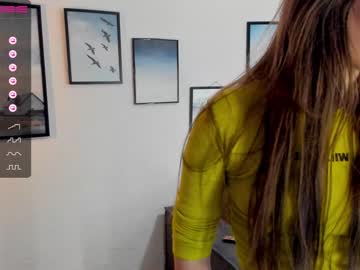 webcam girl maliatale live cam image #4141597