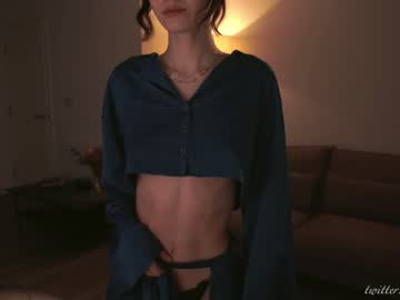 webcam girl luna_ai live cam image #6942591