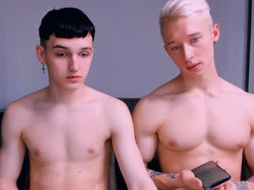 webcam man l_adonis_l live cam image #572413